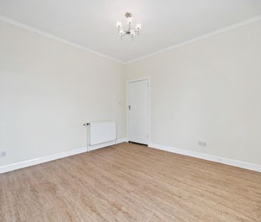 4 bedroom bungalow to rent - Photo 3