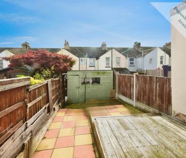 2 bedroom terraced house to rent - Photo 1