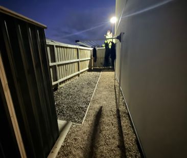 Wyndham Vale - Photo 1