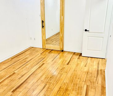 For Lease - 114 Fellowes Crescent, Hamilton, Ontario - Photo 4