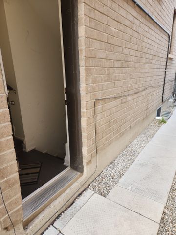 For Lease - 33 Trellanock Road, Brampton, Ontario - Photo 2