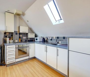 2 bedroom flat to rent - Photo 6