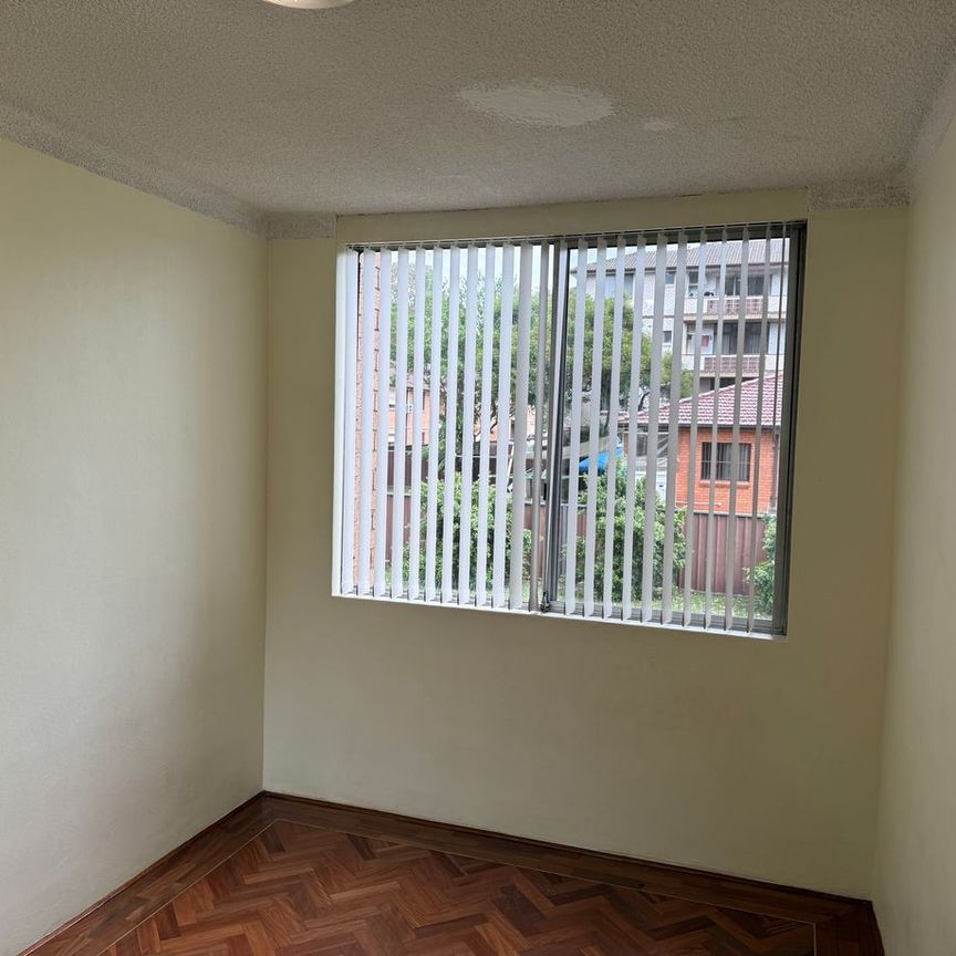 First Floor 2 Bedrooms unit - Photo 1