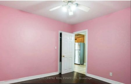 Detached Home For Lease | W9248183 - Photo 3