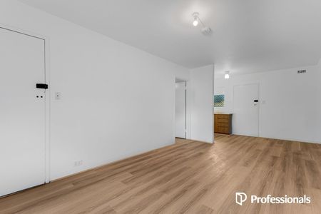 1- Bedroom 1- Bathroom Apartment in Stirling! - Photo 4