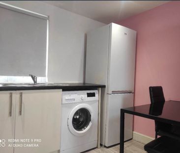 Studio Flat, Spencer Road, IG3 - Photo 6