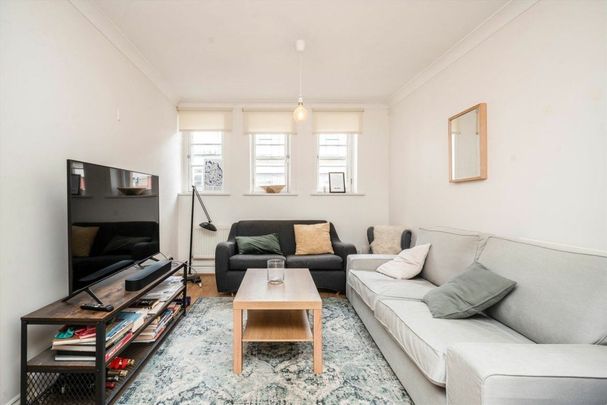 St. John Street, London, EC1V - Photo 1