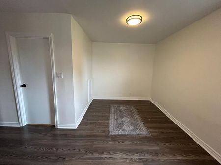 For Lease - 9 Wright Avenue Unit# 2, Hamilton, Ontario - Photo 3