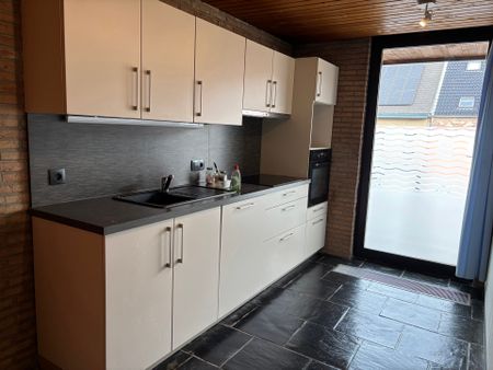 OORDEGEM - Tweeslaapkamerappartement op centrale ligging - Photo 5