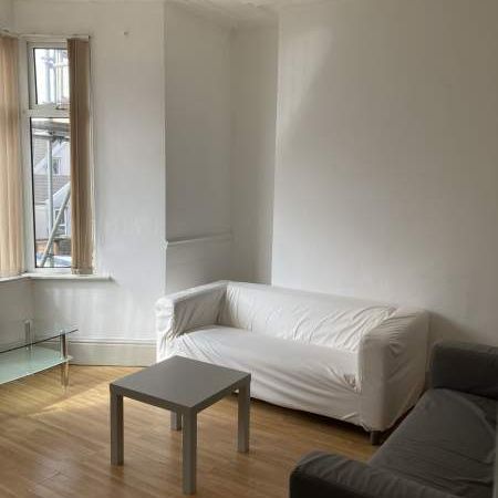 Double Bedrooms for Students & Professionals, Cromwell Street, Swansea. - Photo 1