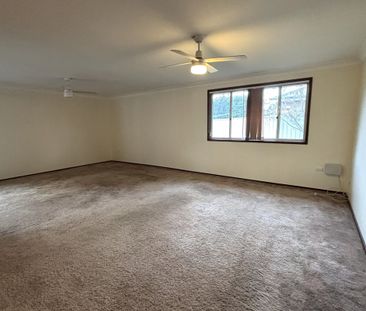 Three Bedroom Home in Ashtonfield with Multiple Living Spaces - Photo 2