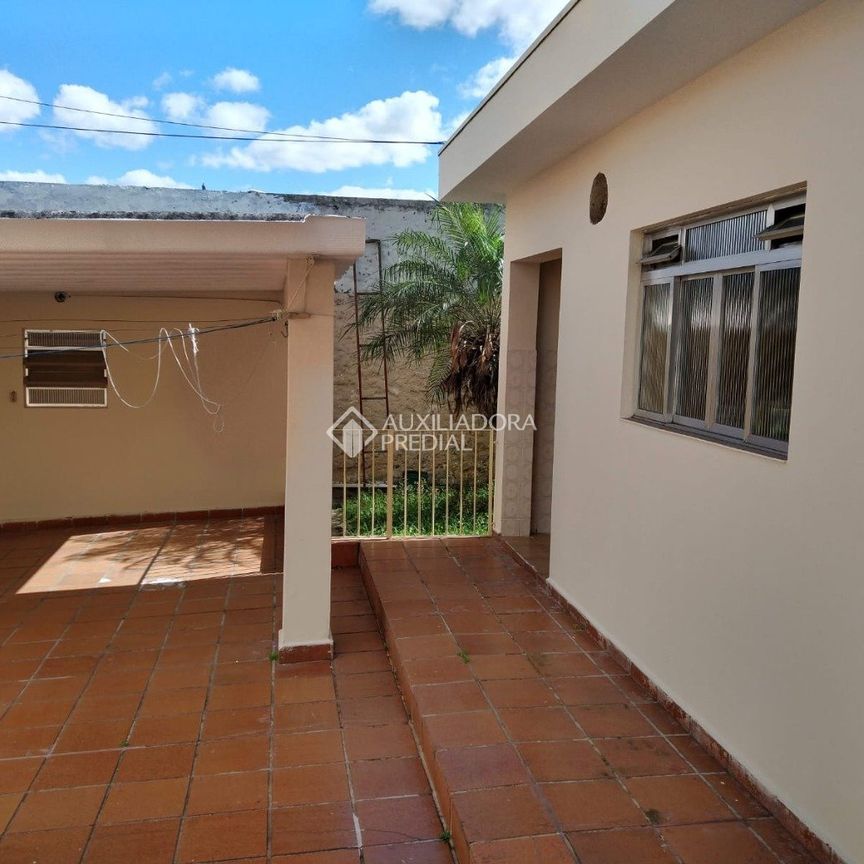 Casa com 2 quartos e 150m² para alugar em Nova Gerty, São Caetano do Sul. - Photo 1