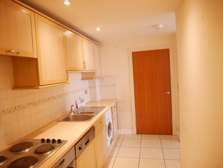 2 bedroom apartment to rent - Photo 2