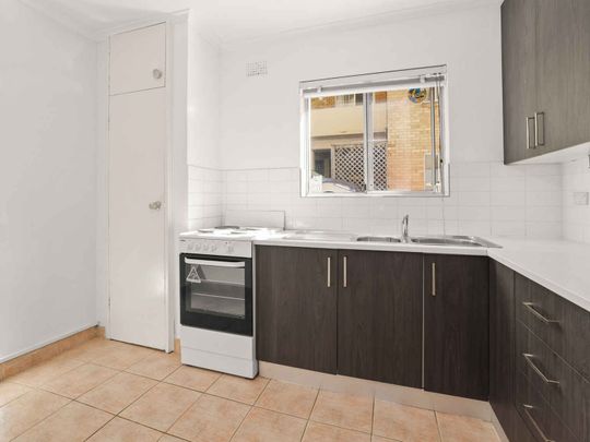 Bondi 2 Bedroom Apartment With LUG - Photo 1
