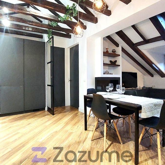 Piso de alquiler en Calle de Sta Engracia, Trafalgar - Photo 1