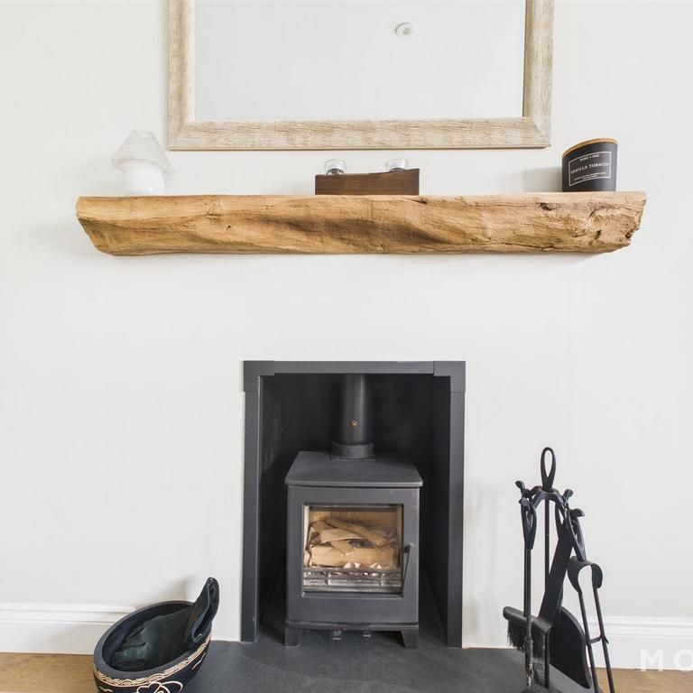 4 bedroom detached house to rent - Photo 1