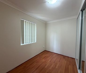 Comfortable Family Living - Photo 2