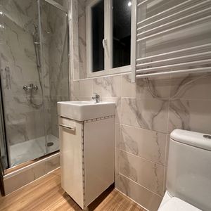 Location appartement Marseille 5ème (13005) - Photo 3