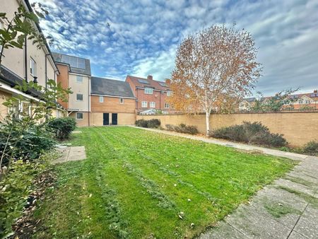 2 bedroom Flat To Let - Photo 4