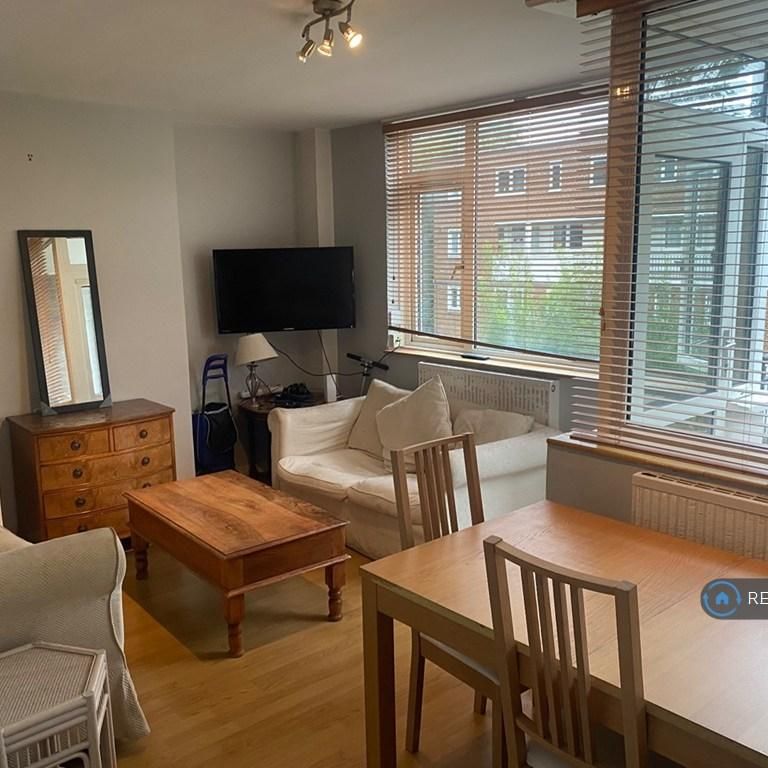 4 bedroom maisonette to rent - Photo 1