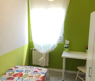 Calle de Antillón, Madrid, Community of Madrid 28011 - Photo 4