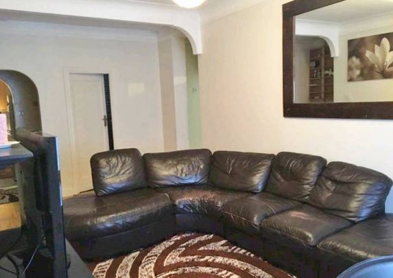 55-57 Shoot Up Hill, NW2, London - Photo 1