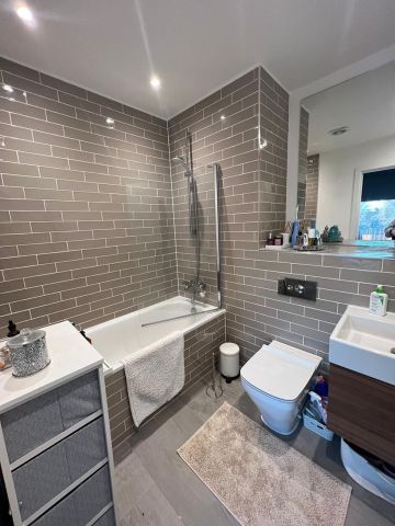 2 Bed Flat, Trent Bridge View, NG2 - Photo 5