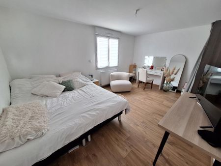 Maison T6 à louer Guignen - 122 m² - Photo 3