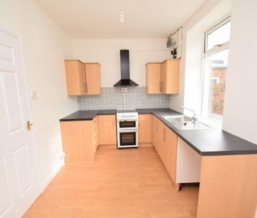 2 bedroom terraced house to rent - Photo 5