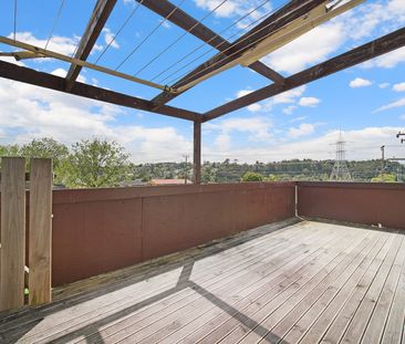 Sun Filled Family Home in Massey - Photo 2
