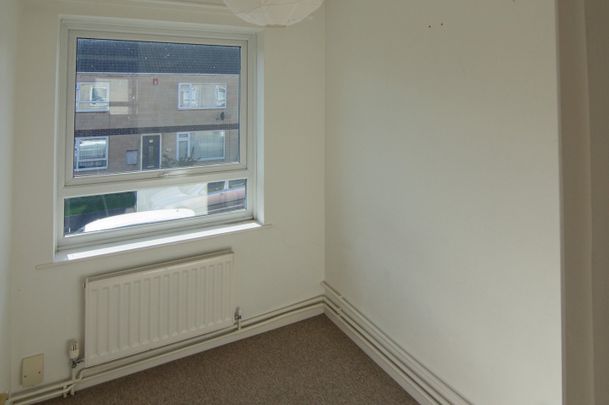 3 Bed Terraced House, Ashley Close, BS7 - Photo 1