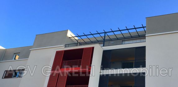 Location Appartement 2 pièces 39m² HYERES 83400 - Photo 2