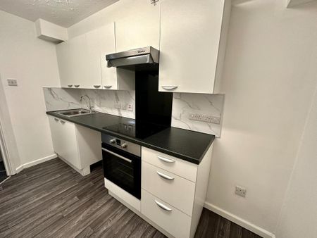 1 bedroom flat to rent - Photo 3
