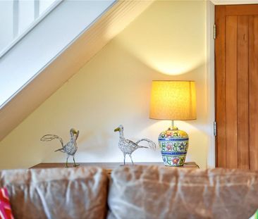 A superbly appointed detached property in a quiet cul-de-sac within... - Photo 3