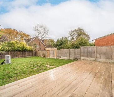4 bedroom terraced house to rent - Photo 4
