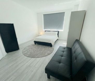 1 bedroom in a house share to rent - Photo 5