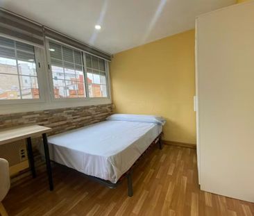 Carrer de Rius i Carrió, L'Hospitalet de Llobregat, Catalonia 08904 - Photo 1