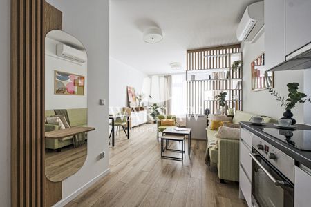 Warszawa, Wola, Mirów, Krochmalna - Photo 2