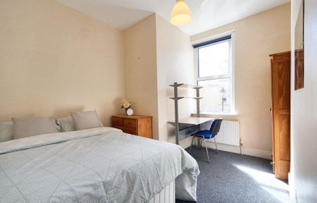 5 Bed Terraced House, Brighton Road, BS6 - Photo 3