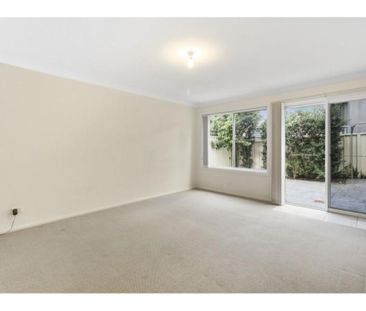 2 / 3 Chaffey Way, Albion Park, NSW 2527 - Photo 3