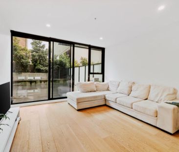 2 Bed, 1 Bath - Photo 2