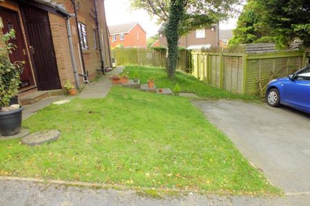 Swallow Close, Shadwell, Leeds - Photo 4