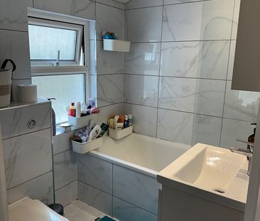 Room in a Shared House, White Hart Lane, N22 - Photo 3