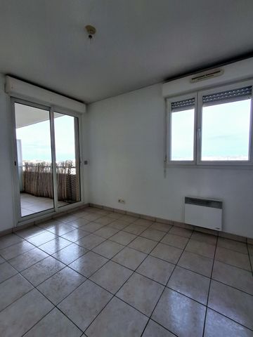 Appartement 3 pièces 61m2 MARSEILLE 4EME 931 euros - Photo 5