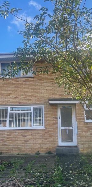 3 bedroom terraced house to rent - Photo 1