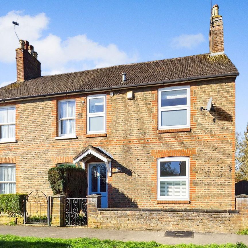 Albany Road, West Green - Photo 1