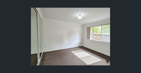 MODERN 3 BEDROOM HOME - Photo 4