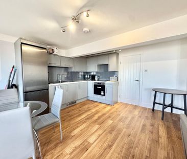 2 bedroom flat to rent - Photo 6