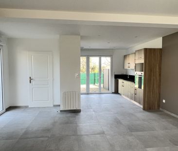 Location Maison 4 pièces 78m² ST JEAN DE LA RUELLE 45140 - Photo 1