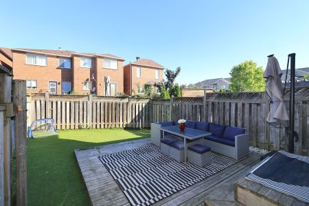 For Lease - 1747 Cobra Crescent, Burlington, Ontario - Photo 5